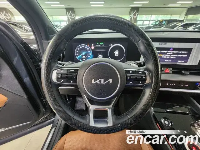 Kia Sportage 2023 — Şəkil 16/20