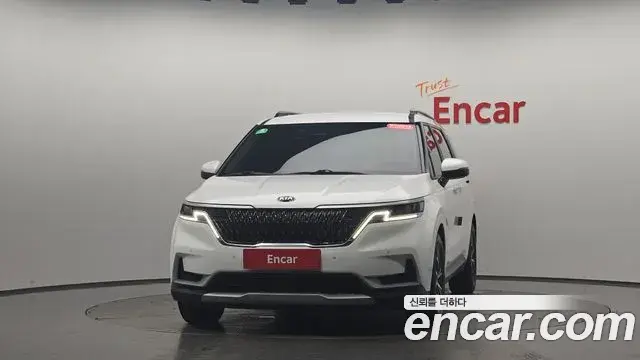 Kia Carnival 2021 — Фото 3/20