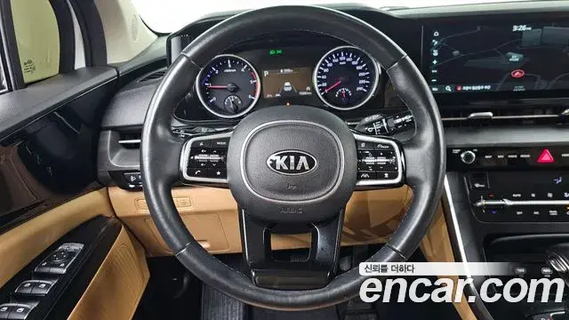 Kia Carnival 2021 — Фото 13/20