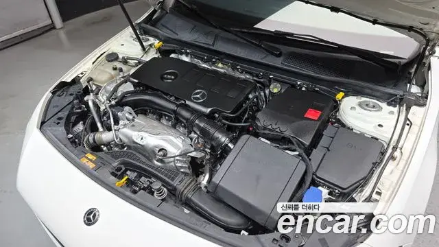 Mercedes-Benz A-Class 2020 — Фото 6/20