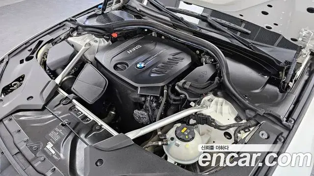 BMW 5 Series 2018 — Фото 6/20