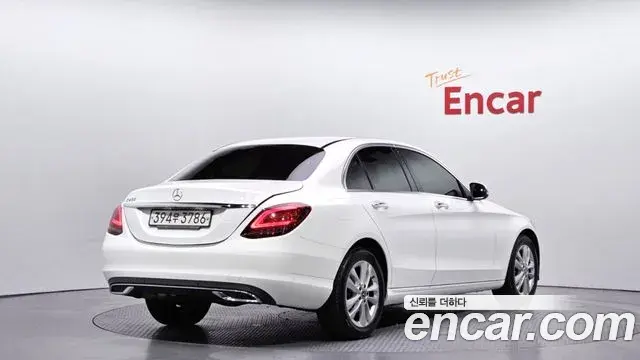 Mercedes-Benz C-Class 2020 — Фото 2/20