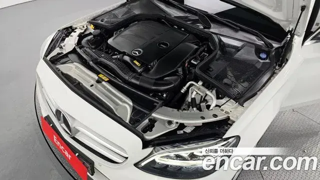 Mercedes-Benz C-Class 2020 — Фото 6/20