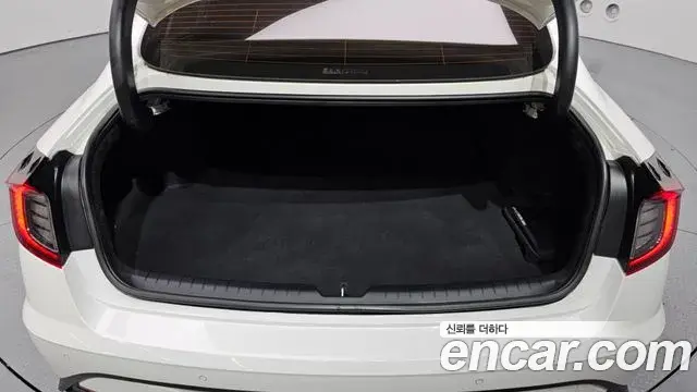 Hyundai Sonata 2019 — Фото 17/20