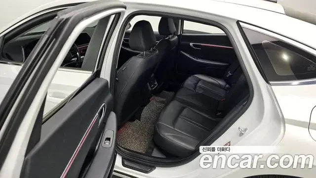 Hyundai Sonata 2019 — Фото 18/20