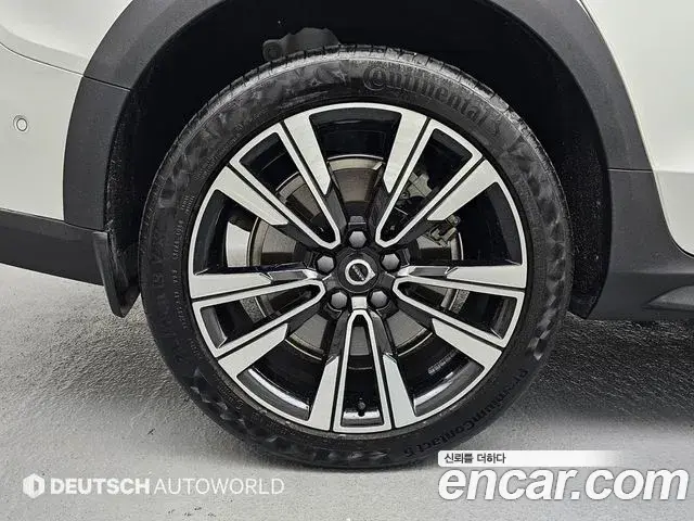Volvo V60 Cross Country 2023 — Фото 4/20