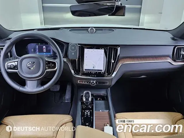 Volvo V60 Cross Country 2023 — Фото 6/20