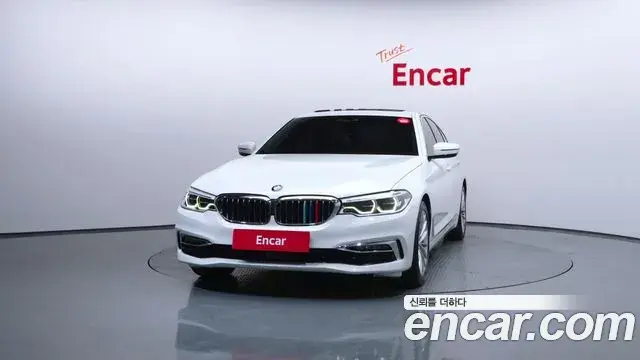 BMW 5 Series 2019 — Photo 3/35