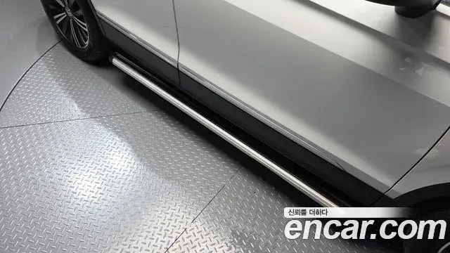 Volkswagen Tiguan 2020 — Photo 33/33