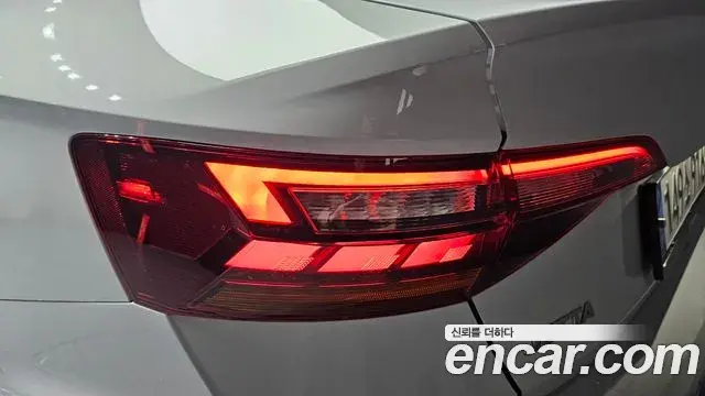 Volkswagen Jetta 2021 — Şəkil 27/33