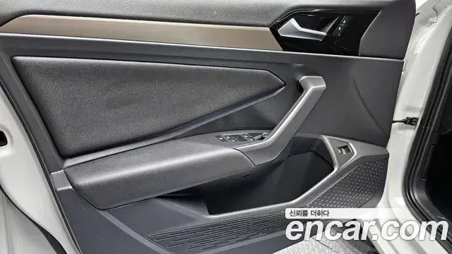 Volkswagen Jetta 2021 — Şəkil 15/33