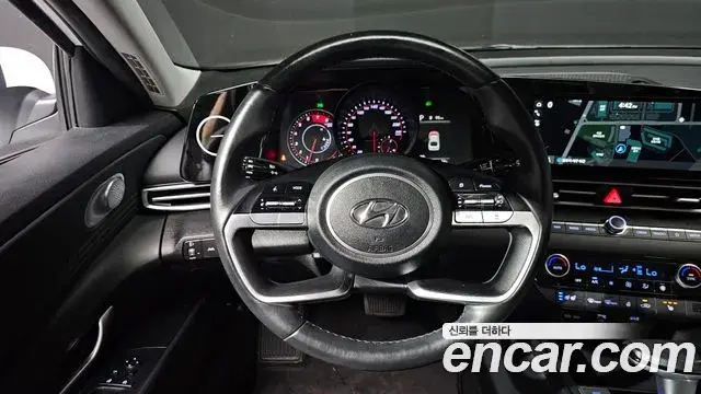 Hyundai The New Avante Hybrid 2022 — ფოტო 15/20