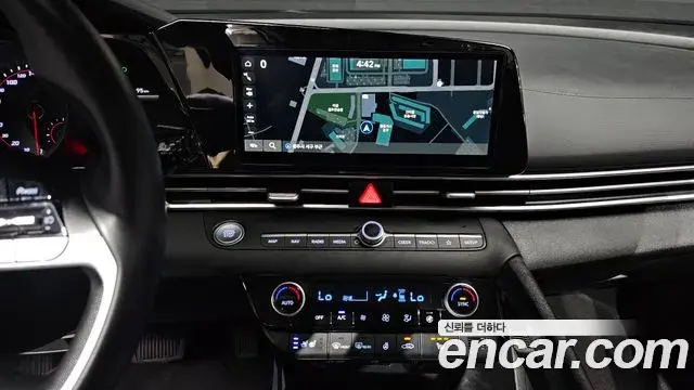 Hyundai The New Avante Hybrid 2022 — ფოტო 7/20