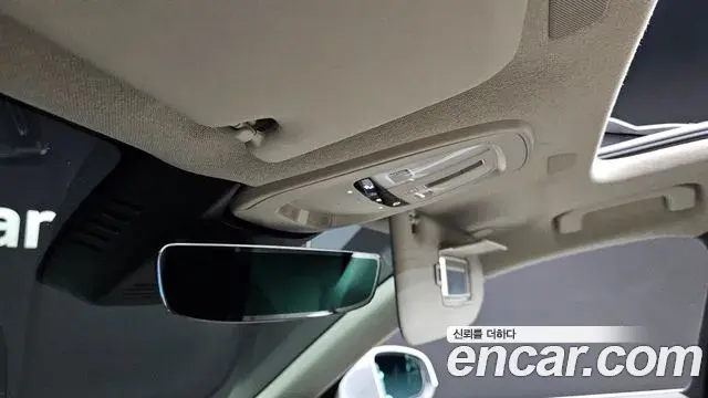 Volvo XC40 2023 — Şəkil 18/32