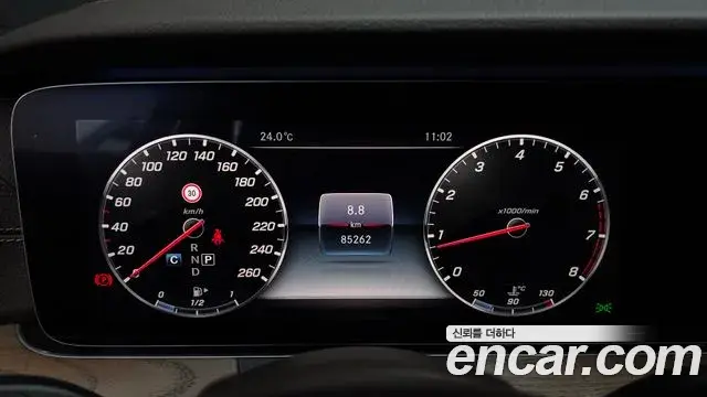 Mercedes-Benz E-Class 2018 — Фото 8/20