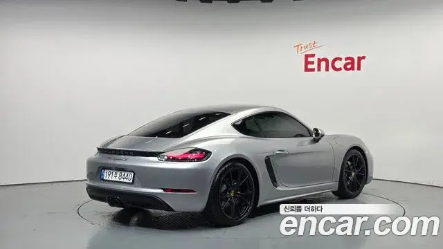 Porsche 718 Cayman 2018 — ფოტო 13/30