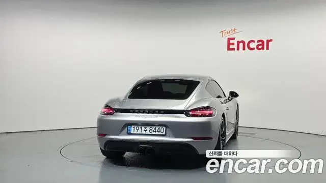 Porsche 718 Cayman 2018 — ფოტო 8/30