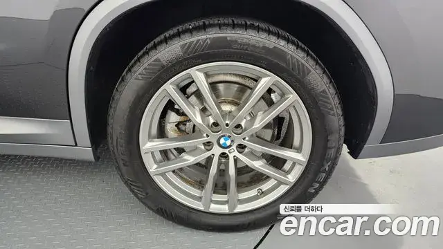 BMW X4 2020 — Şəkil 12/33