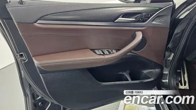 BMW X4 2020 — Şəkil 10/33