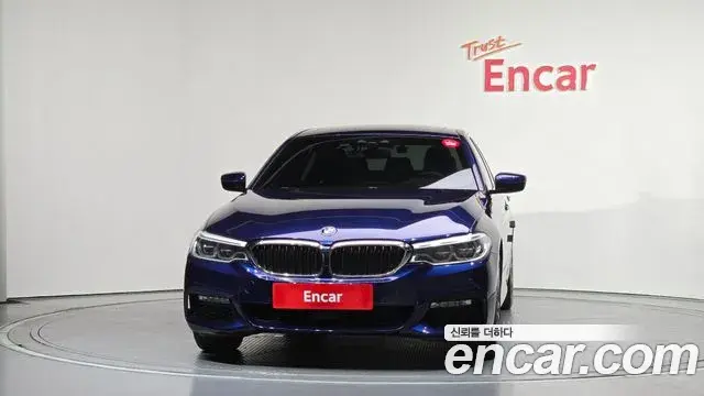BMW 5 Series 2018 — Şəkil 20/20