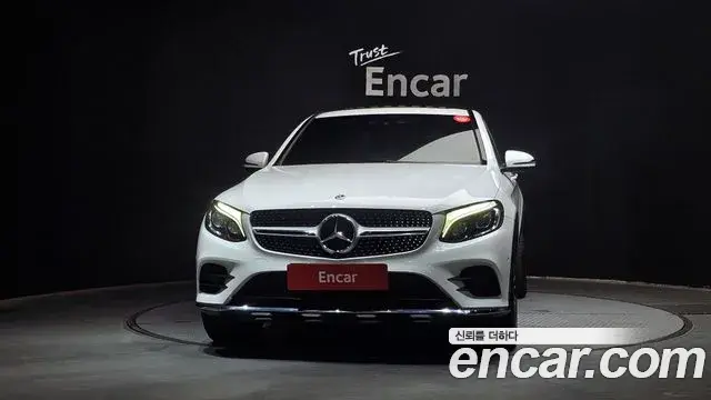 Mercedes-Benz GLC-Class 2019 — Şəkil 22/30