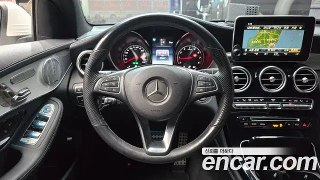 Mercedes-Benz GLC-Class 2019 — Şəkil 11/30
