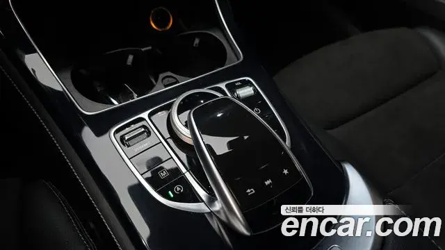 Mercedes-Benz GLC-Class 2019 — Şəkil 2/30
