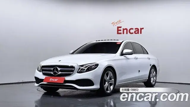 Mercedes-Benz E-Class 2018 — Фото 1/20