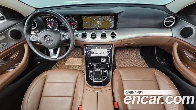 Mercedes-Benz E-Class 2018 — Фото 6/20