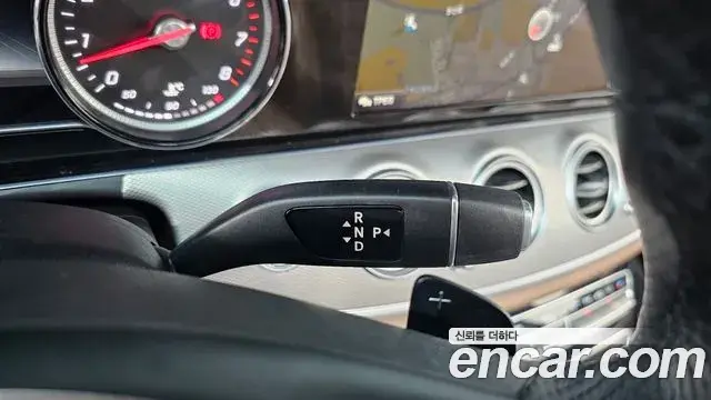 Mercedes-Benz E-Class 2018 — Фото 7/20