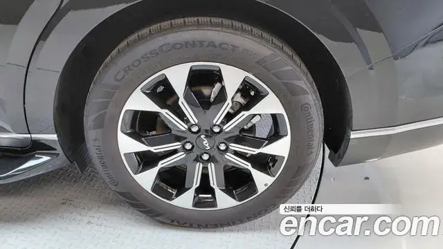 Kia Carnival 2022 — Photo 11/33