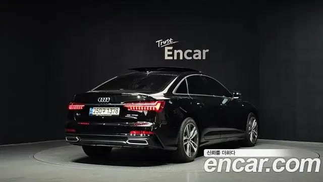 Audi A6 2021 — Şəkil 18/35