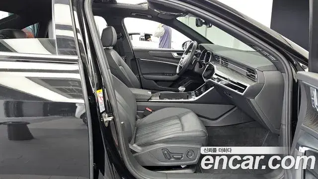 Audi A6 2021 — Şəkil 26/35