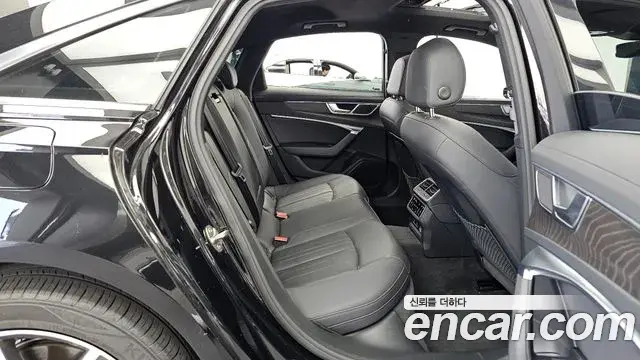 Audi A6 2021 — Şəkil 25/35