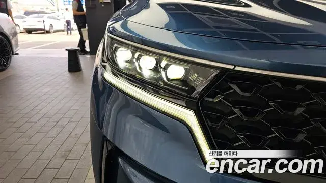 Kia Sorento 2021 — ფოტო 23/36