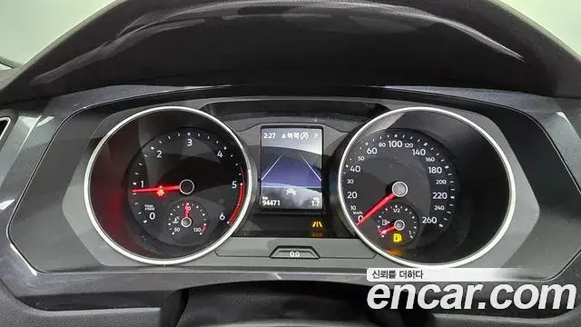 Volkswagen Tiguan 2019 — ფოტო 13/32