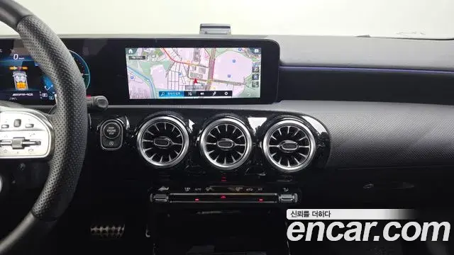 Mercedes-Benz A-Class 2022 — Şəkil 19/20