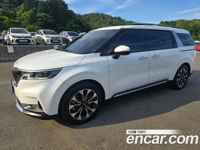 Kia Carnival 2023 — Фото 1/20