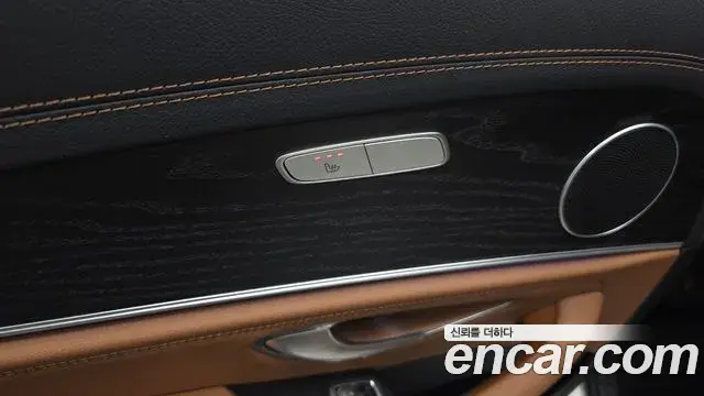 Mercedes-Benz E-Class 2021 — Фото 19/20