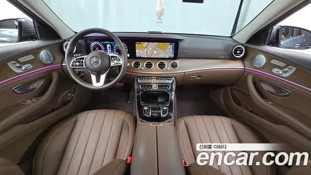 Mercedes-Benz E-Class 2019 — Фото 7/20