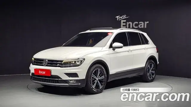 Volkswagen Tiguan 2018 — Photo 6/20