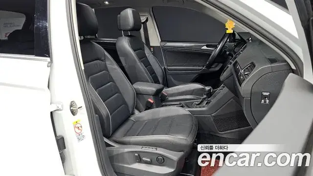 Volkswagen Tiguan 2018 — Photo 7/20