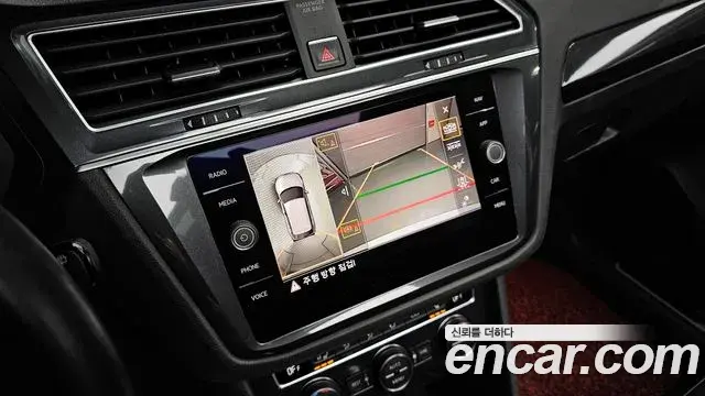 Volkswagen Tiguan 2018 — Photo 2/20