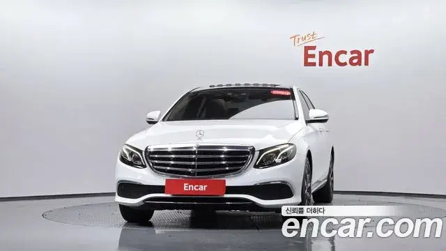 Mercedes-Benz E-Class 2018 — Фото 3/20