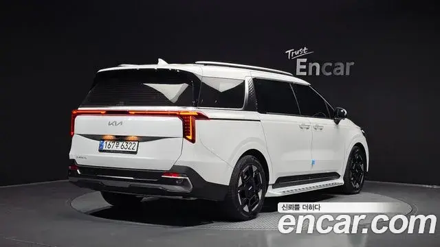 Kia Carnival 2024 — Фото 2/20