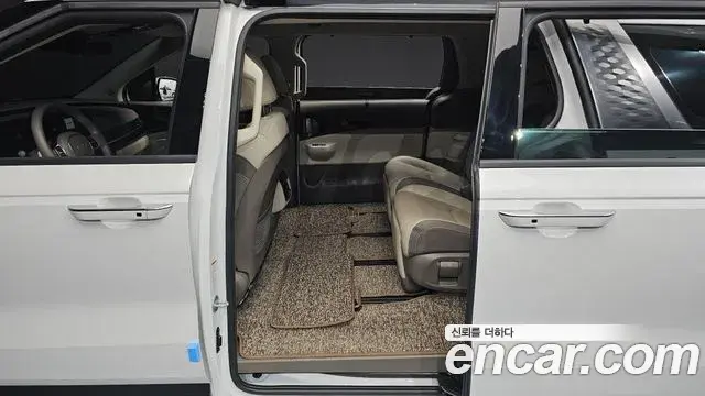 Kia Carnival 2024 — Фото 11/20