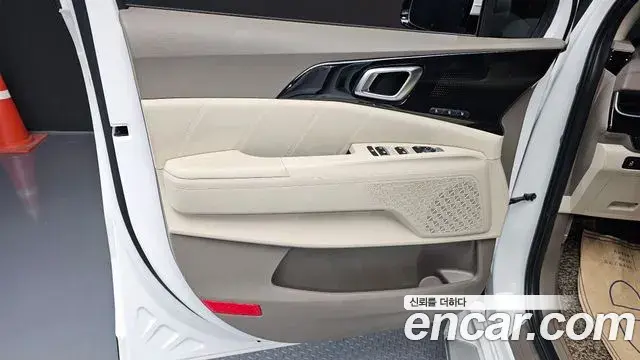 Kia Carnival 2024 — Photo 23/30