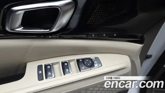 Kia Carnival 2024 — ფოტო 6/35