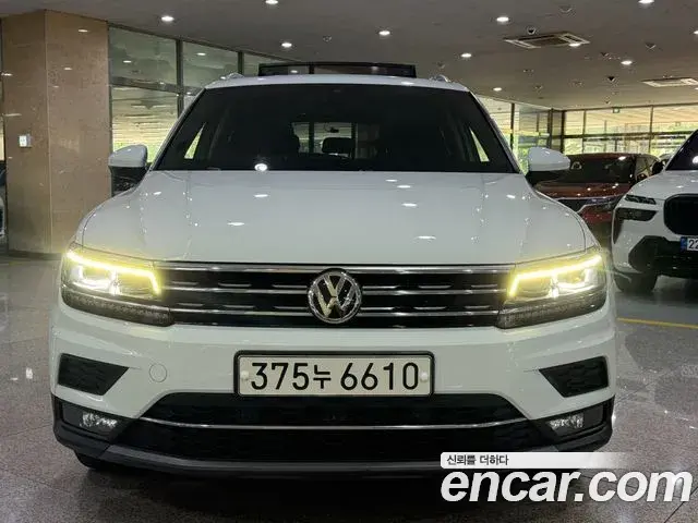 Volkswagen Tiguan 2020 — ფოტო 12/20