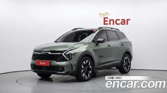 Kia Sportage 2022 — Фото 1/20
